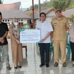 PT Antam Serahkan Bantuan CSR Infrastruktur di Tapunggaya dan Tapuemea PT Antam Serahkan Bantuan CSR Infrastruktur di Tapunggaya dan Tapuemea