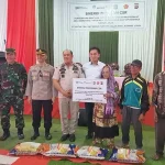 Dirut dan Aster TNI Kunker di ANTAM UBPN Konut, Bantuan 15 Ton Beras Disalurkan Dirut dan Aster TNI Kunker di ANTAM UBPN Konut, Bantuan 15 Ton Beras Disalurkan