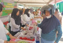 TPID Sultra Gelar Pasar Murah di Pelataran Masjid Al Kautsar Kendari hingga 30 September 2023 TPID Sultra Gelar Pasar Murah di Pelataran Masjid Al Kautsar Kendari hingga 30 September 2023