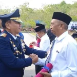 Pj Gubernur Beri Penghargaan pada 10 Purnabakti Dishub Sultra Pj Gubernur Beri Penghargaan pada 10 Purnabakti Dishub Sultra