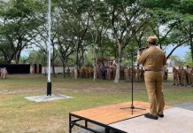 Pimpin Apel Gabungan, Bahri Sebut ASN di Mubar Belum Terapkan 10 Budaya Malu Pimpin Apel Gabungan, Bahri Sebut ASN di Mubar Belum Terapkan 10 Budaya Malu