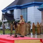 Pimpin Apel Perdana ASN Pemprov, Andap Komitmen Tidak Ada Perbedaan Perlakuan Pimpin Apel Perdana ASN Pemprov, Andap Komitmen Tidak Ada Perbedaan Perlakuan