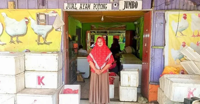 Kisah Pasutri Berdagang Ayam Potong di Kolaka, Beromzet Belasan Juta Rupiah Per Hari