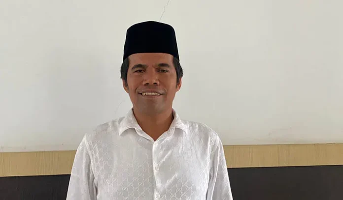 Ketua Divisi Sosialisasi Pendidikan Pemilih Partisi Masyarakat dan SDM KPU Kendari, Arwah