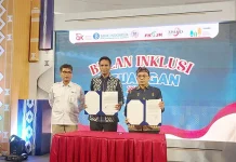 Upaya Kendalikan Inflasi, BI Beri 300 Ribu Bibit Hortikultura ke Dikbud Sultra Upaya Kendalikan Inflasi, BI Beri 300 Ribu Bibit Hortikultura ke Dikbud Sultra