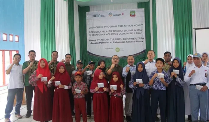 PT ANTAM Tbk UBPN Konut Salurkan Beasiswa Pelajar