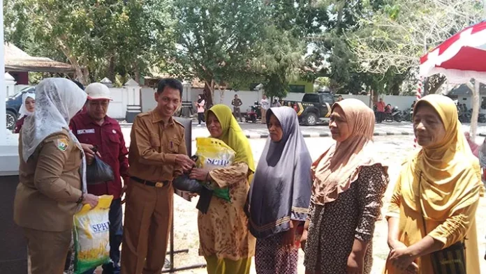 IMG_20231016_112459~2 Dampak El Nino, Pemda Wakatobi Siapkan 1.000 Paket Pangan Murah