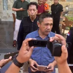 Polresta Kendari Pastikan Jendela Rumah Fajar Hasan Bocor karena Tekanan Benda Kecil Polresta Kendari Pastikan Jendela Rumah Fajar Hasan Bocor karena Tekanan Benda Kecil