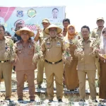 Pemkab Mubar Panen 19,6 Ton Bawang Merah Pemkab Mubar Panen 19,6 Ton Bawang Merah