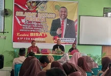 AJP Bekali Pelajar 2 SMA di Kendari dengan Empat Pilar Kebangsaan AJP Bekali Pelajar 2 SMA di Kendari dengan Empat Pilar Kebangsaan
