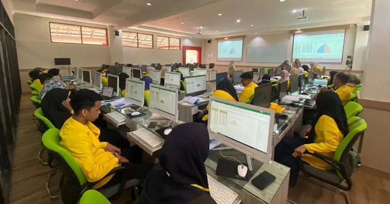 73 Mahasiswa Kesmas UMW Kendari Magang Praktikum di Universitas Hasanuddin