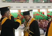 Dekan dan 4 Dosen MIPA UHO Dikukuhkan Jadi Guru Besar Dekan dan 4 Dosen MIPA UHO Dikukuhkan Jadi Guru Besar