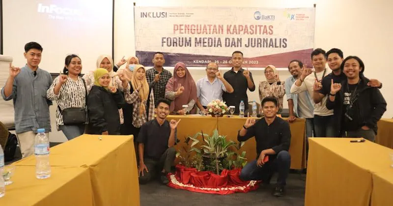 Jurnalis Kendari Diberi Penguatan Perspektif Gedsi dalam Penulisan Berita