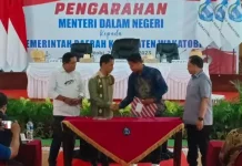 Mendagri RI Jadi Saksi Penandatanganan NPHD untuk Pilkada Wakatobi Mendagri RI Jadi Saksi Penandatanganan NPHD untuk Pilkada Wakatobi