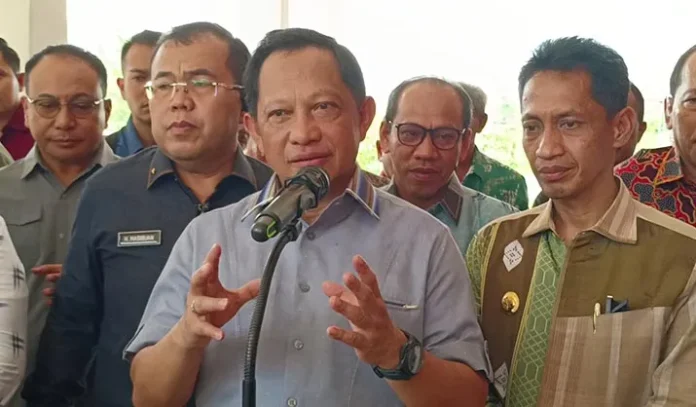 Bupati Wakatobi Usul 12 Program kepada Mendagri