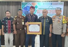 BPS Wakatobi Gelar FGD dan Deklarasi Pencanangan Pembangunan Zona Integritas BPS Wakatobi Gelar FGD dan Deklarasi Pencanangan Pembangunan Zona Integritas