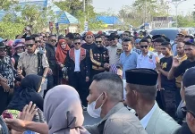 Dimeriahkan Fildan, Masyarakat Padati Silaturahmi Akbar Bakal Calon Bupati Mubar Dimeriahkan Fildan, Masyarakat Padati Silaturahmi Akbar Bakal Calon Bupati Mubar