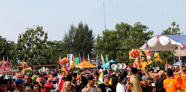 Prosesi Kansoda'a di Wakatobi, Simbol Kebanggaan Memiliki Anak Perempuan