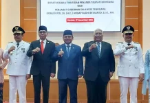 Bupati Koltim dan Pj Bupati Bombana Resmi Dilantik Bupati Koltim dan Pj Bupati Bombana Resmi Dilantik