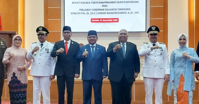Bupati Koltim dan Pj Bupati Bombana Resmi Dilantik