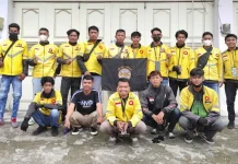 Berselancar Internet Semakin Licin, Indosat Ooredo Buat Ojol di Kendari Tak Bosan Tunggu Orderan Berselancar Internet Semakin Licin, Indosat Ooredo Buat Ojol di Kendari Tak Bosan Tunggu Orderan