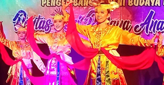 Tari Lariangi, Seni Menyambut Tamu dengan Rasa Hormat