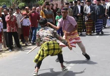 Mengenal Ewa Wuna, Atraksi Seni Bela Diri Tradisional dari Muna Mengenal Ewa Wuna, Atraksi Seni Bela Diri Tradisional dari Muna