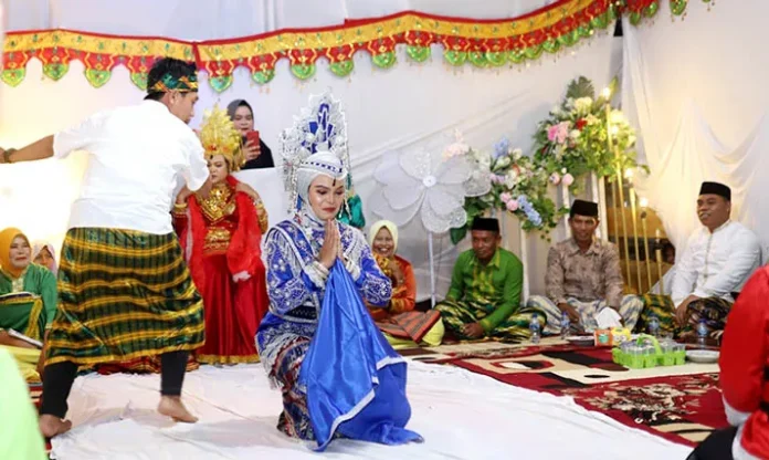 tari_linda Asal Usul Tari Linda, Dianggap Sakral dan Bercerita tentang Bidadari