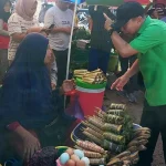 Teriakan ‘ASR Gubernurku’ Bergema saat Andi Sumangerukka Blusukan ke Pasar Tradisional di Kendari Teriakan 'ASR Gubernurku' Bergema saat Andi Sumangerukka Blusukan ke Pasar Tradisional di Kendari