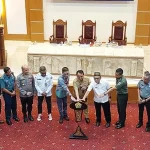DIPA dan TKD 2024 Diserahkan, Sultra Dapat Anggaran Rp25,88 Triliun DIPA dan TKD 2024 Diserahkan, Sultra Dapat Anggaran Rp25,88 Triliun