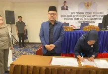 APBD Koltim 2024 Ditetapkan, Bupati: Kita Maksimalkan untuk Kemajuan Daerah APBD Koltim 2024 Ditetapkan, Bupati: Kita Maksimalkan untuk Kemajuan Daerah