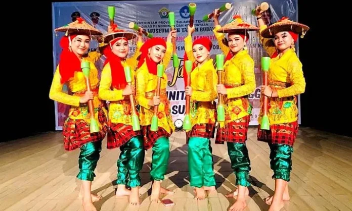 Ajaran untuk Kerja Keras dan Gotong-royong dari Tari Modinggu