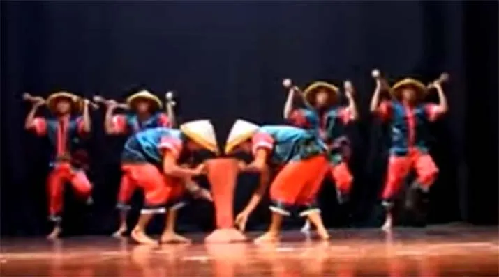 Ajaran untuk Kerja Keras dan Gotong-royong dari Tari Modinggu