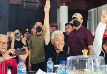 Lihat Antusiasme Pendukung, Ganjar Pranowo Yakin Menang di Sultra Lihat Antusiasme Pendukung, Ganjar Pranowo Yakin Menang di Sultra