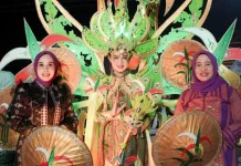 Dekranasda Koltim Juara 1 Lomba Fashion Show Sultra Tenun Karnaval 2023 Dekranasda Koltim Juara 1 Lomba Fashion Show Sultra Tenun Karnaval 2023