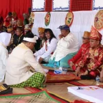 Pj Gubernur Sultra Diberi Gelar Adat Suku Tolaki Pj Gubernur Sultra Diberi Gelar Adat Suku Tolaki