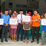 196 Keluarga dari 3 Kecamatan di Koltim Terima BLT El Nino 2023 196 Keluarga dari 3 Kecamatan di Koltim Terima BLT El Nino 2023