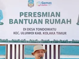 Pemda Koltim Beri Bantuan 16 Unit Rumah untuk Korban Angin Puting Beliung Pemda Koltim Beri Bantuan 16 Unit Rumah untuk Korban Angin Puting Beliung