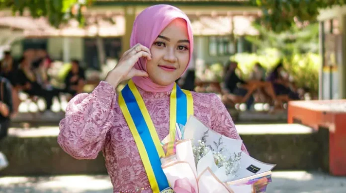 khairina_opini Khairina Nur Rahmawati