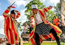 Refleksi Keberanian dan Jiwa Kesatria dalam Tari Mangaru Refleksi Keberanian dan Jiwa Kesatria dalam Tari Mangaru