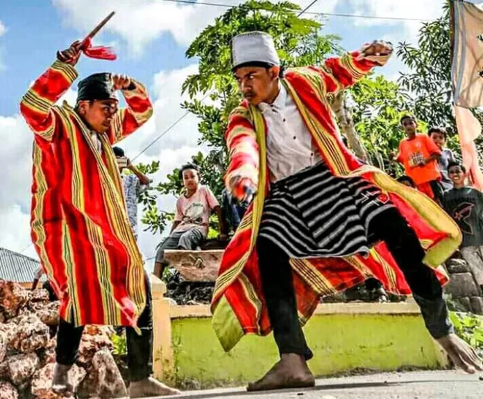 tari_mangaru1 Refleksi Keberanian dan Jiwa Kesatria dalam Tari Mangaru