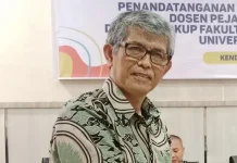 Dinamika Politik Tak Terduga, Ini Analisis Dekan FISIP UHO Terkait Pilgub Sultra Prof. Dr. Eka Suaib