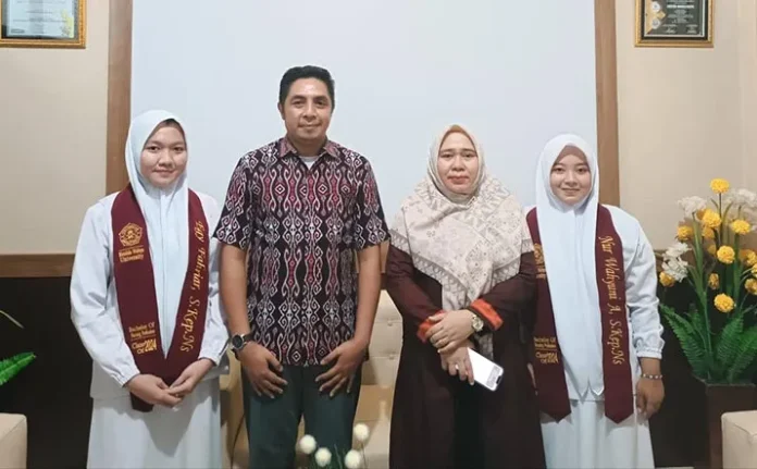Dua Alumni Profesi Ners UMW Kendari Berhasil Diterima Kerja di Arab Saudi Dua Alumni Profesi Ners UMW Kendari Berhasil Diterima Kerja di Arab Saudi