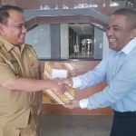 Perwakilan Cabor Serahkan Mosi Tidak Percaya KONI ke Pj Gubernur Sultra Perwakilan Cabor Serahkan Mosi Tidak Percaya KONI ke Pj Gubernur Sultra