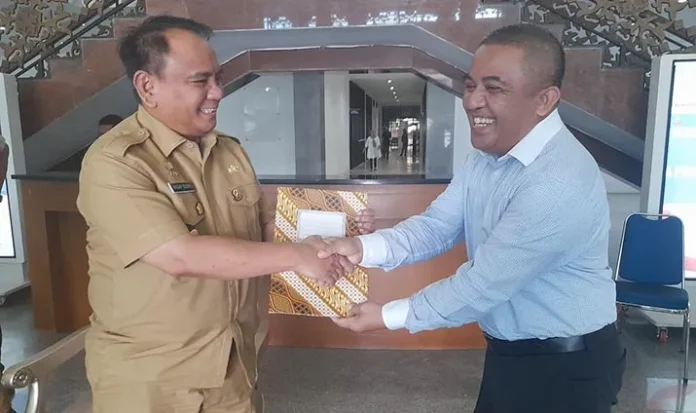 Perwakilan Cabor Serahkan Mosi Tidak Percaya KONI ke Pj Gubernur Sultra