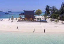 Saat Senja Menyapa di Pulau Bokori Saat Senja Menyapa di Pulau Bokori