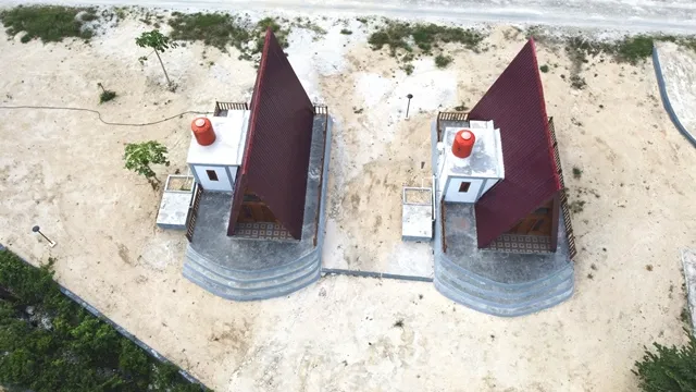 Pantai Seindah Mutiara di Buton Tengah