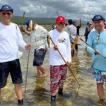 Keseruan Menombak Ikan di Wasuemba