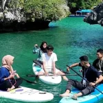Danau Romantis di Tengah Karst Muna Danau Romantis di Tengah Karst Muna