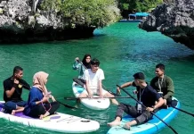 Danau Romantis di Tengah Karst Muna Danau Romantis di Tengah Karst Muna